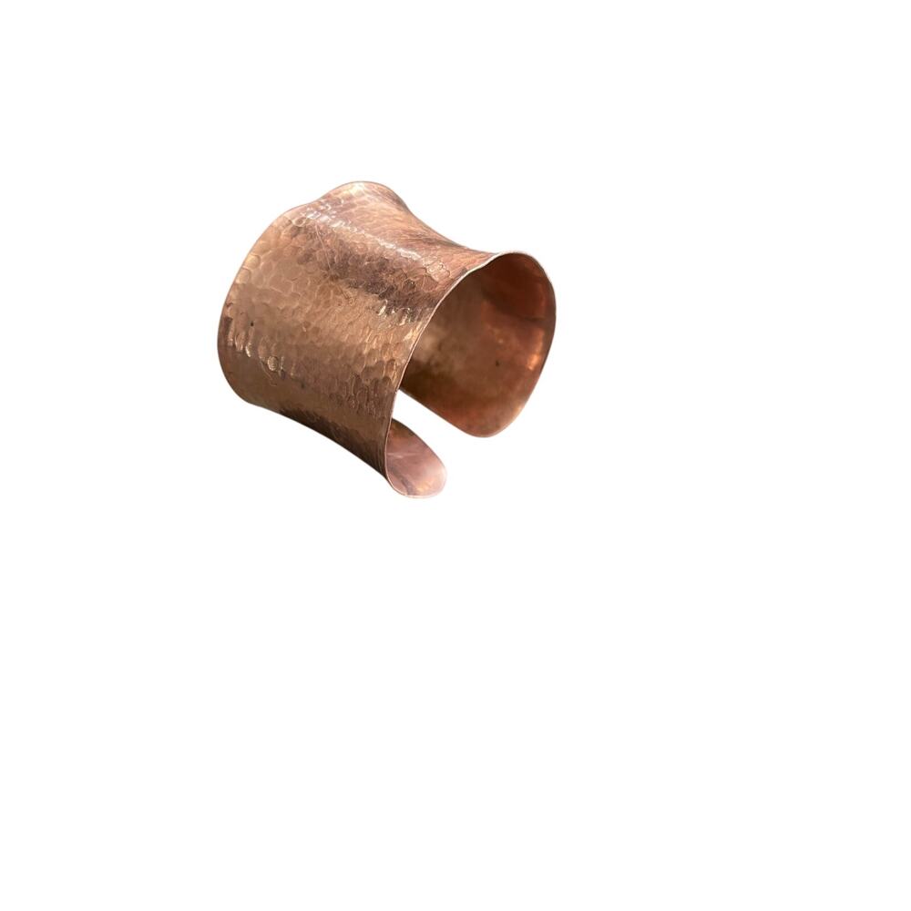 Artisan Hammered Copper Wide Cuff Bracelet – Statement Jewelry Boho Modernist OS